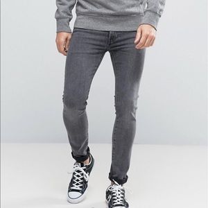 Levis 519 Extreme Skinny Fit Jeans
